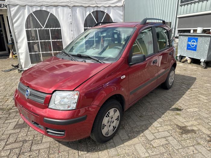 Fiat Panda 1.2 Fire Skrotfordon (2004, ROOD)