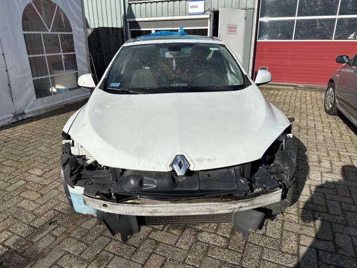 Renault Megane III Berline 1.6 16V Sloopvoertuig (2009, Wit)