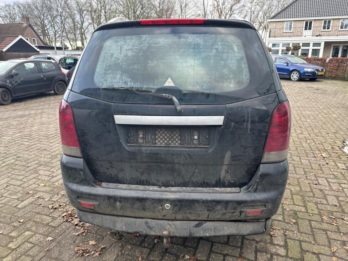 Ssang Yong Rexton 2.7 Xdi RX/RJ 270 16V Skrotfordon (2005, ZWART)