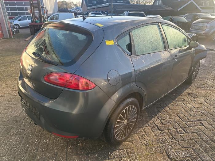 Seat Leon 1.9 TDI 105 Skrotfordon (2006, GRIJS)