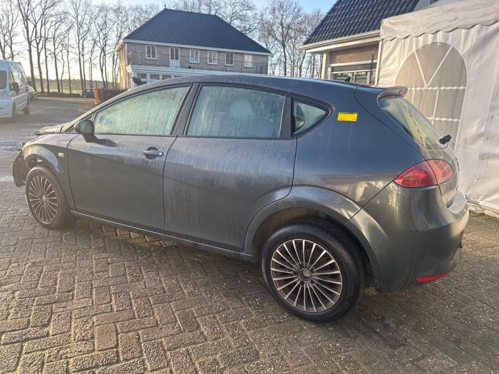 Seat Leon 1.9 TDI 105 Skrotfordon (2006, GRIJS)
