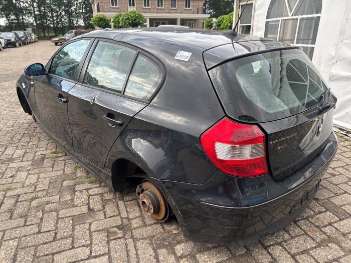 BMW 1 serie 116i 1.6 16V Sloopvoertuig (2006, Zwart)