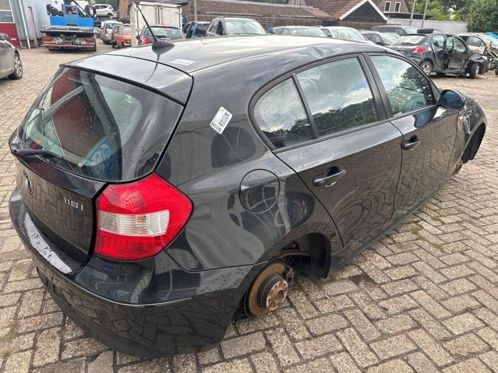 BMW 1 serie 116i 1.6 16V Sloopvoertuig (2006, Zwart)