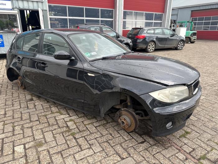 BMW 1 serie 116i 1.6 16V Sloopvoertuig (2006, Zwart)