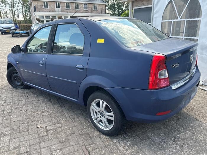 Dacia Logan 1.4 Skrotfordon (2008, BLAUW)