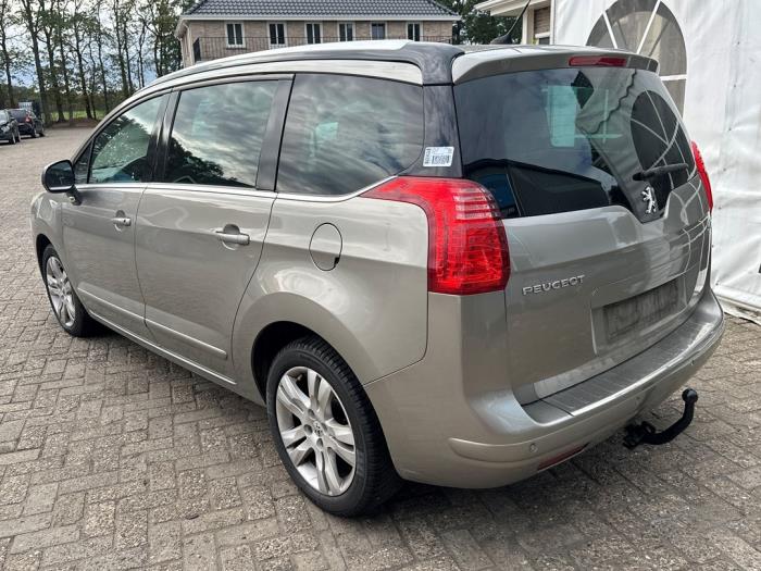 Peugeot 5008 I 1.6 THP 16V Sloopvoertuig (2011, Grijs)