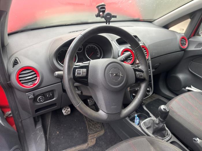 Opel Corsa D 1.2 16V LPG Sloopvoertuig (2011, Rood)