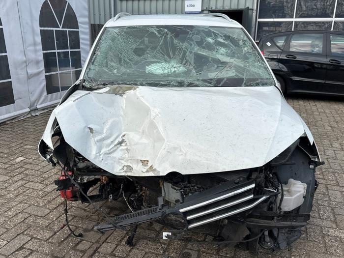 Volkswagen Touran 2.0 TDI 150 Samochód złomowany (2017, Bialy)