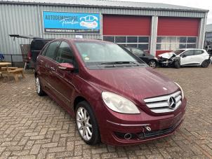 Mercedes B 2.0 B-200 16V  (Skrot)