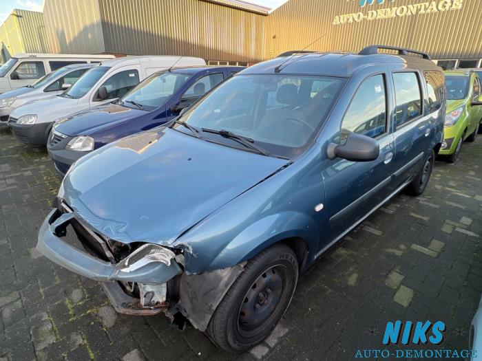 Dacia Logan MCV 1.6 16V Skrotfordon (2008, BLAUW)