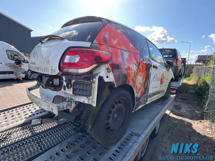 Citroen DS3 1.6 e-HDi Skrotfordon (2011, WIT)