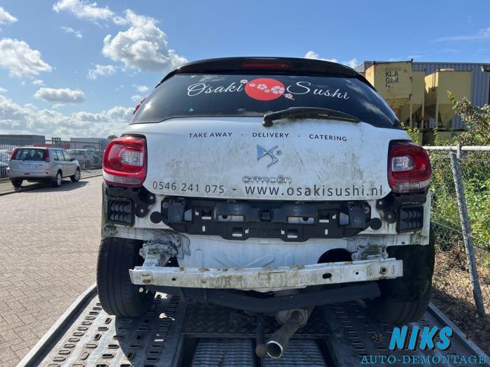 Citroen DS3 1.6 e-HDi Skrotfordon (2011, WIT)