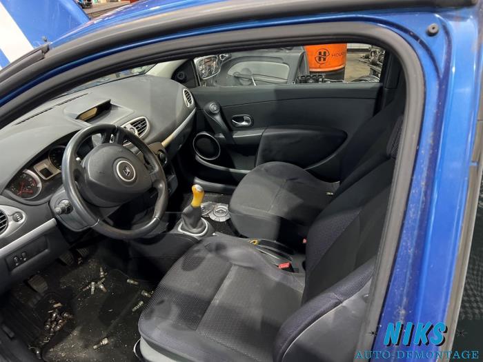 Renault Clio III 1.6 16V Sloopvoertuig (2007, Blauw)