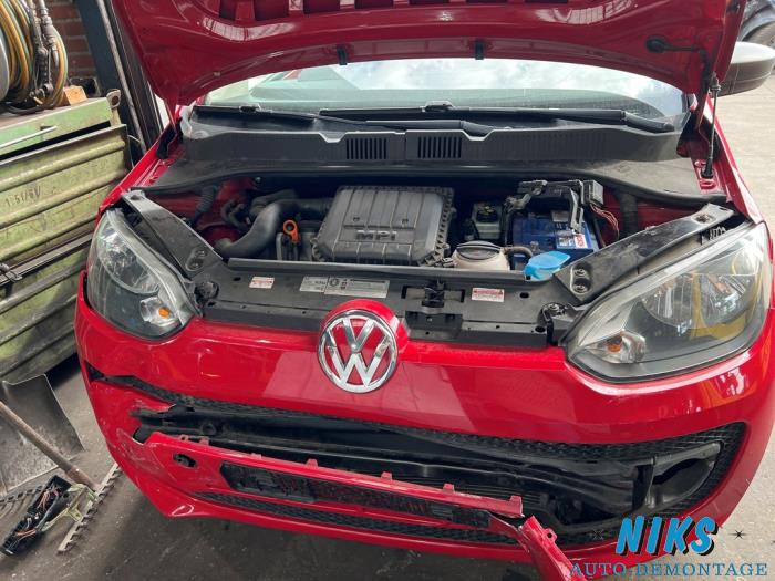 Volkswagen Up! 1.0 12V 60 Skrotfordon (2012, ROOD)