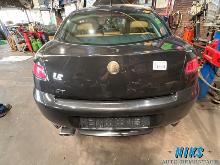 Alfa Romeo GT 1.8 Twin Spark 16V Skrotfordon (2006, ZWART)