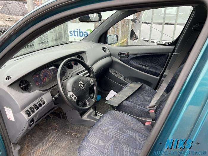 Daihatsu YRV 1.3 16V DVVT Skrotfordon (2001, GROEN)