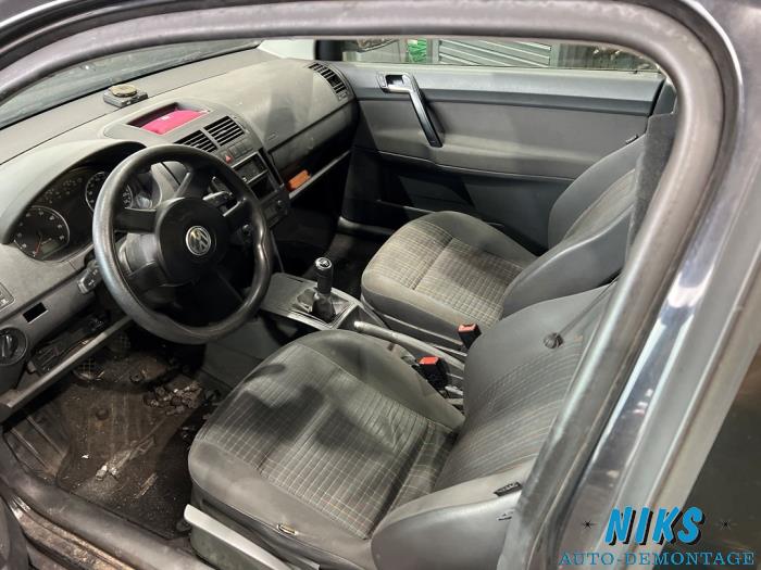 Volkswagen Polo IV 1.4 16V Skrotfordon (2006, ZWART)