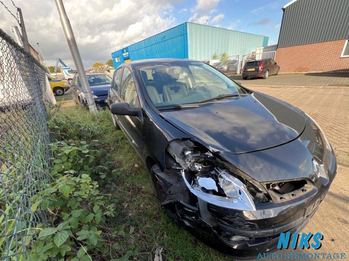 Renault Clio III 1.2 16V 75 Sloopvoertuig (2008, Zwart)