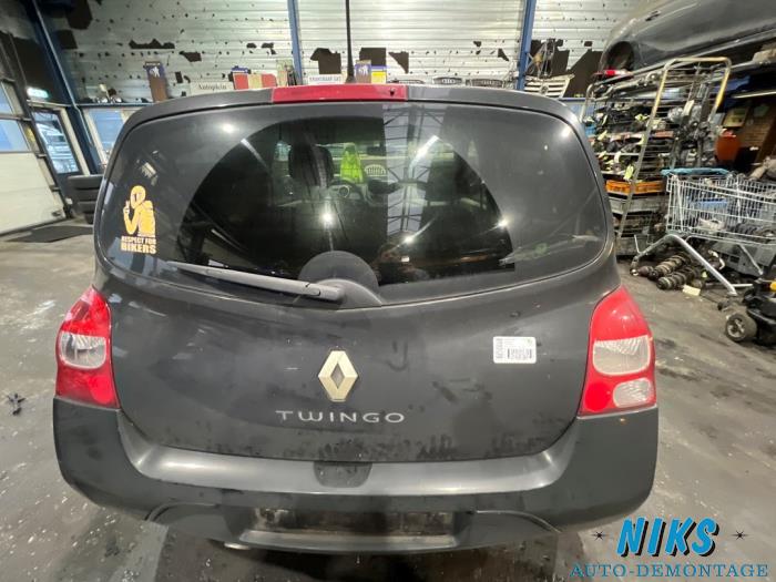 Renault Twingo II 1.2 16V Skrotfordon (2008, ZWART)
