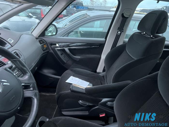 Citroen C4 Grand Picasso 1.6 16V THP Sensodrive,GT THP Skrotfordon (2009, ZWART)