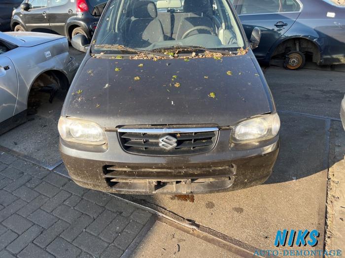 Suzuki Alto 1.1 16V Skrotfordon (2003, ZWART)