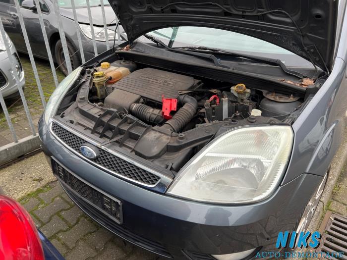 Ford Fiesta 5 1.3 Sloopvoertuig (2005, Grijs)