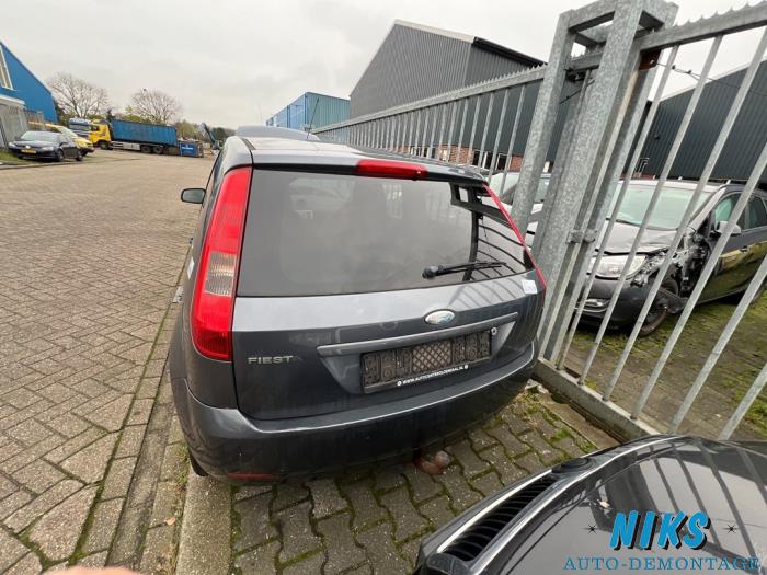 Ford Fiesta 5 1.3 Sloopvoertuig (2005, Grijs)