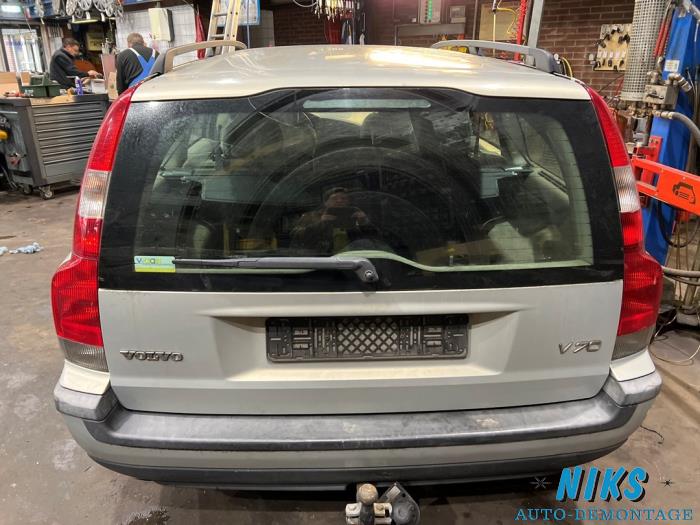 Volvo V70 2.4 20V 170 Samochód złomowany (2002, Szary)