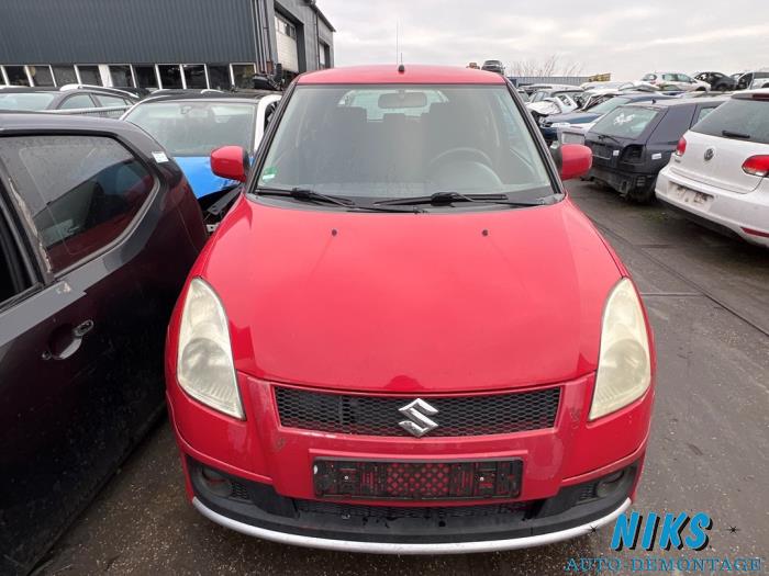 Suzuki Swift 1.3 VVT 16V Sloopvoertuig (2005, Rood)