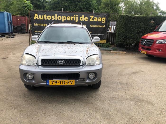 Hyundai Santa Fe I 2.0 16V 4x2 Skrotfordon (2006, GRIJS)