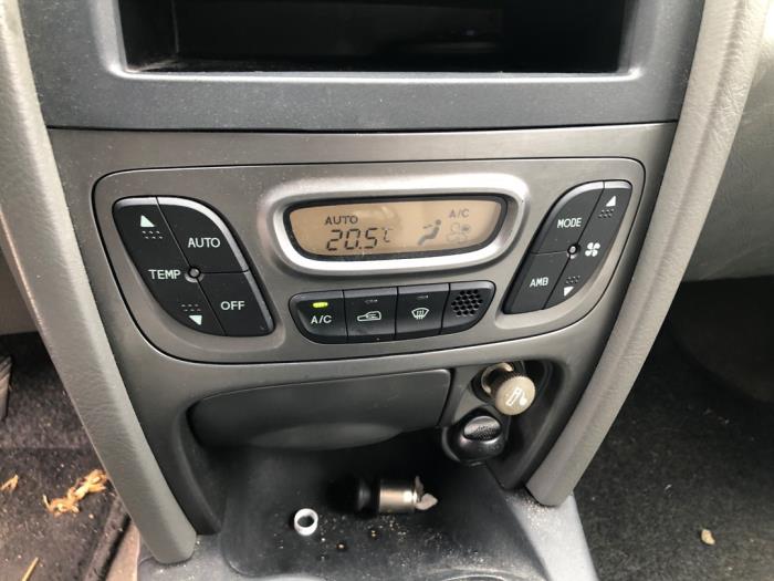 Hyundai Santa Fe I 2.0 16V 4x2 Skrotfordon (2006, GRIJS)