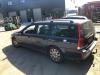 Volvo V70 2.4 20V 140 Skrotfordon (2001, BLAUW)