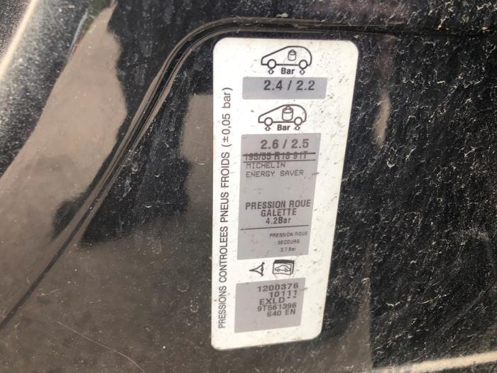 Citroen C3 Picasso 1.4 16V VTI 95 Sloopvoertuig (2011, Donker, Zwart)