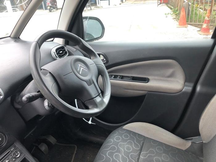 Citroen C3 Picasso 1.4 16V VTI 95 Sloopvoertuig (2011, Donker, Zwart)