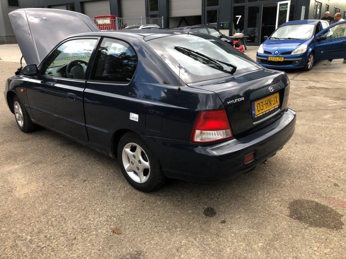Hyundai Accent 1.5i 12V Sloopvoertuig (2001, Blauw)
