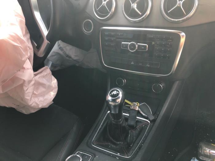 Mercedes CLA 1.6 CLA-200 16V Sloopvoertuig (2013, Grijs)
