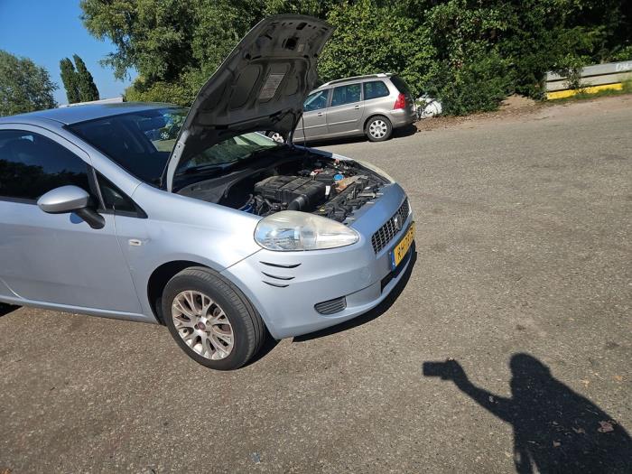 Fiat Grande Punto 1.2 Sloopvoertuig (2009, Grijs)