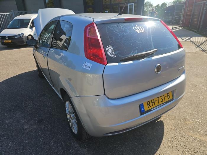 Fiat Grande Punto 1.2 Sloopvoertuig (2009, Grijs)