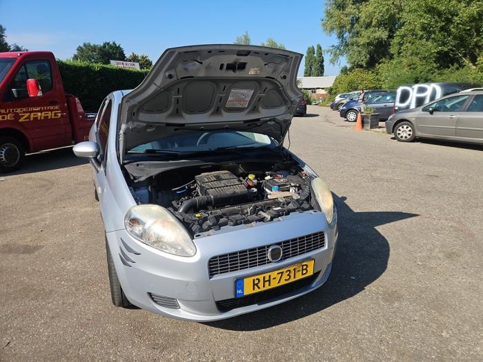 Fiat Grande Punto 1.2 Sloopvoertuig (2009, Grijs)