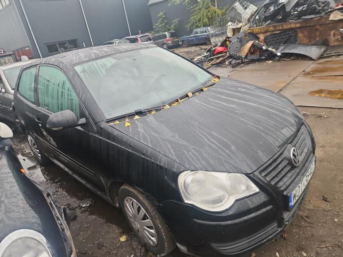 Volkswagen Polo IV 1.2 Sloopvoertuig (2006, Zwart)