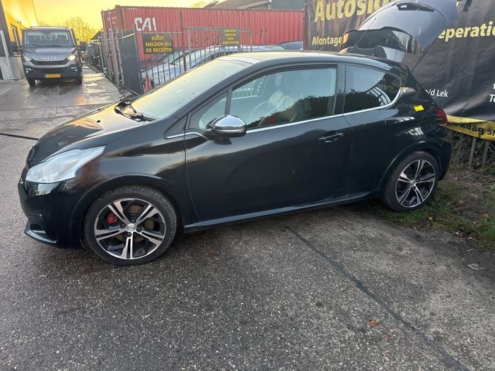 Peugeot 208 I 1.6 16V GTI Samochód złomowany (2017, Czarny)
