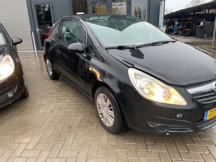 Opel Corsa D 1.4 16V Twinport Samochód złomowany (2007, Czarny)