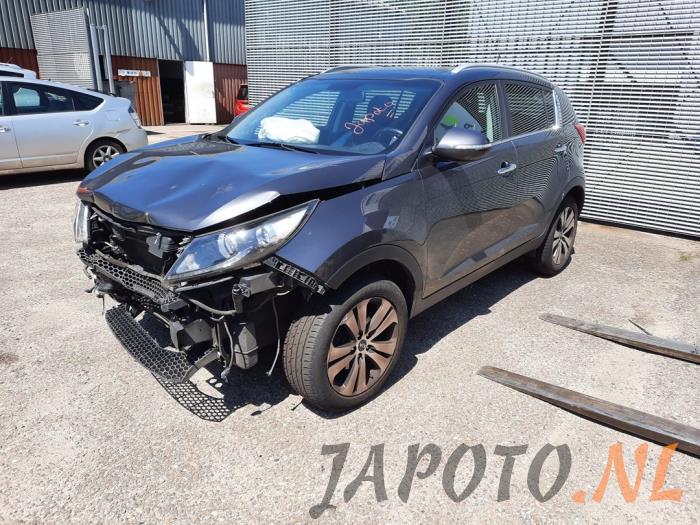 Kia Sportage 2.0 CVVT 16V 4x2 Sloopvoertuig (2012, Grijs)