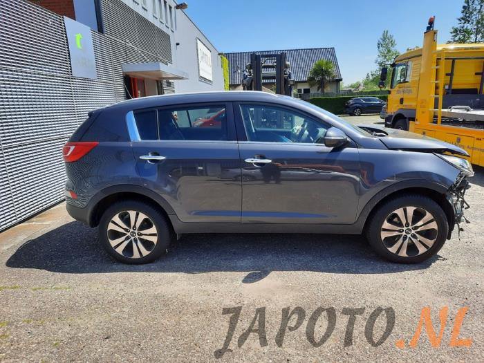 Kia Sportage 2.0 CVVT 16V 4x2 Sloopvoertuig (2012, Grijs)
