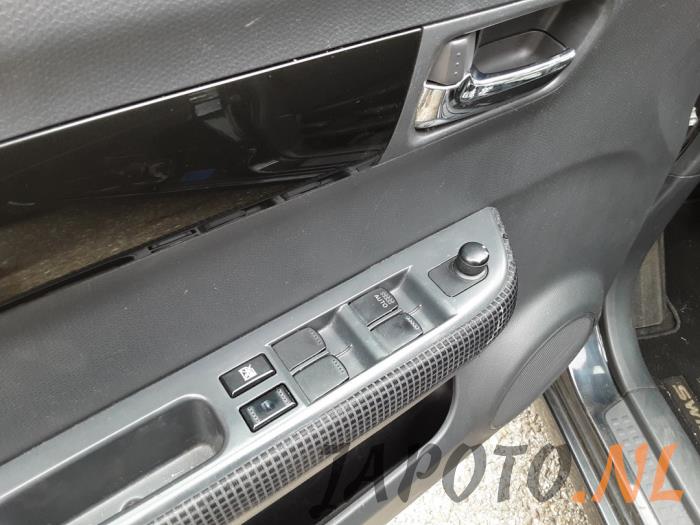 Suzuki Swift 1.3 VVT 16V Skrotfordon (2006, ZWART)