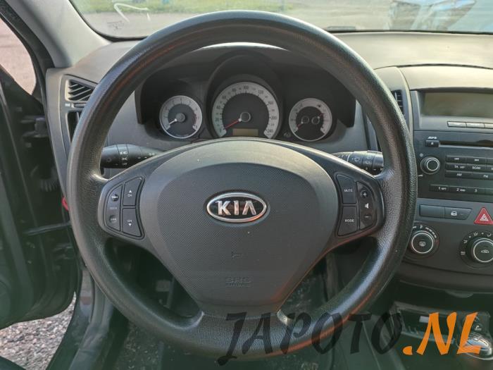 Kia Cee'd Sporty Wagon 1.6 CVVT 16V Sloopvoertuig (2008, Zwart)