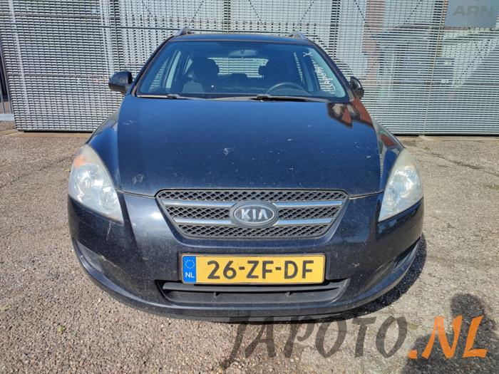 Kia Cee'd Sporty Wagon 1.6 CVVT 16V Sloopvoertuig (2008, Zwart)