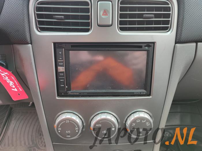 Subaru Forester 2.0 16V X Skrotfordon (2007, GRIJS)