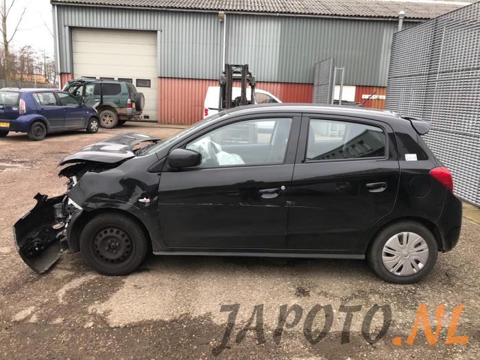 Mitsubishi Space Star 1.0 12V Sloopvoertuig (2019, Zwart)