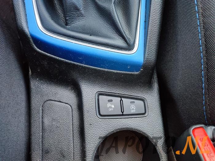 Hyundai i20 1.0 T-GDI 120 12V Sloopvoertuig (2016, Wit)